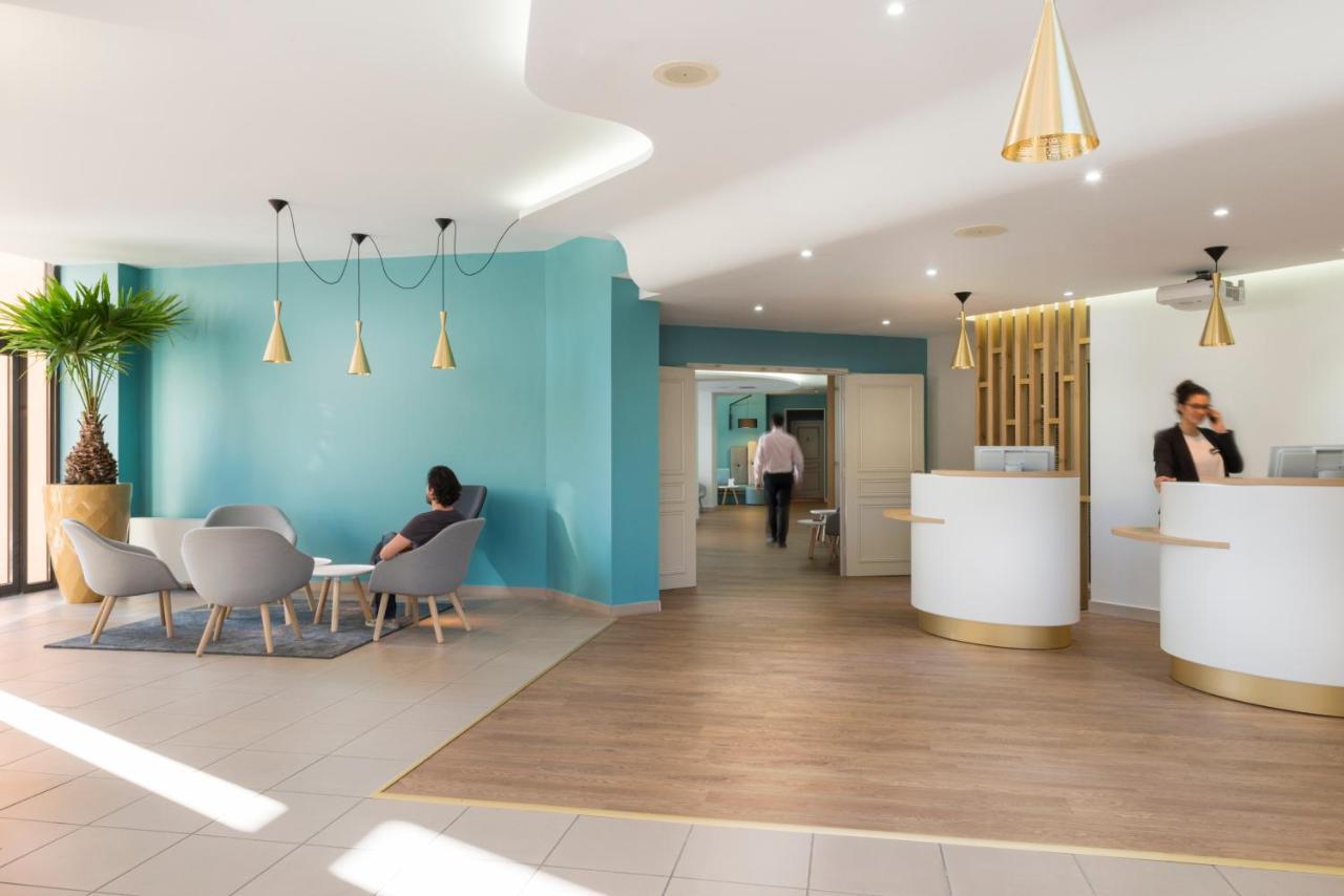 Hotel Les Jardins De Сен Максим Екстериор снимка