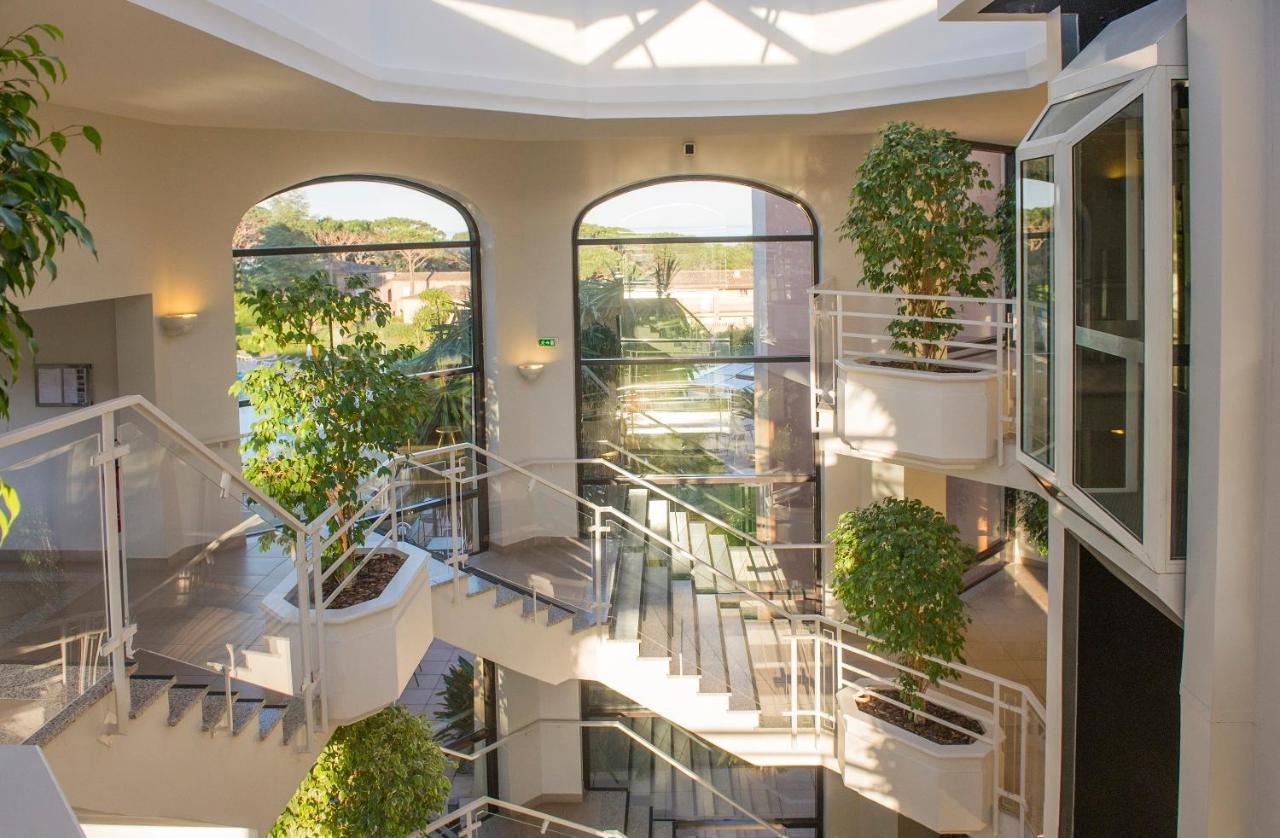 Hotel Les Jardins De Сен Максим Екстериор снимка